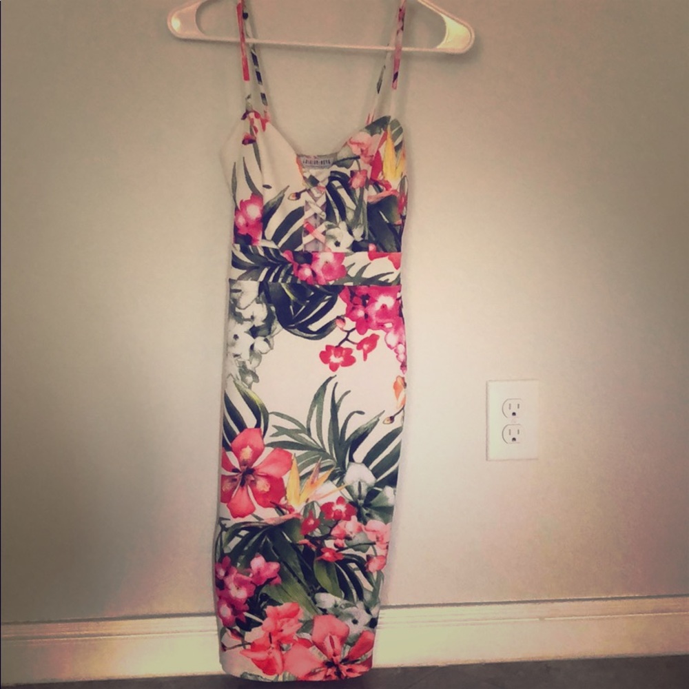 Maui Mami Dress - Floral Midi